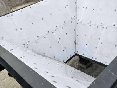 怎么選擇煤倉耐磨防堵襯板？安陽晨旭來告訴您！